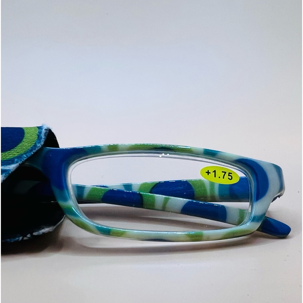 NEW GEOMETRIC NARROW READERS. BLUE/GREEN MULTI-COLOR DESIGN WITH MATCHING CASE
